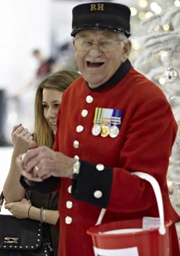 soldier money collecting